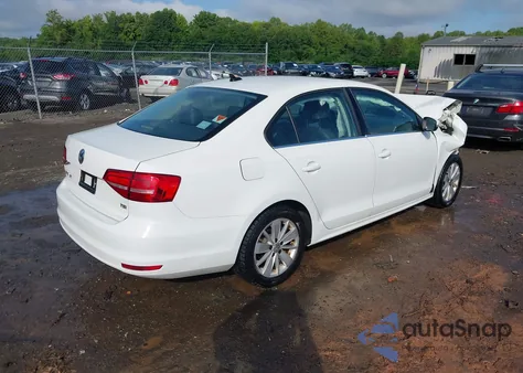 2015 Volkswagen Jetta Se z USA, uszkodzony, nr VIN 3VWD17AJ0FM259122